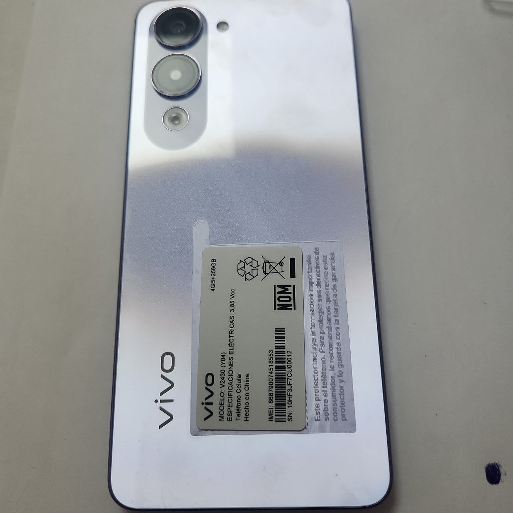 CELULAR VIVO Y04 V2430 (2025) 256 GB 4 GB RAM (SEMINUEVO)