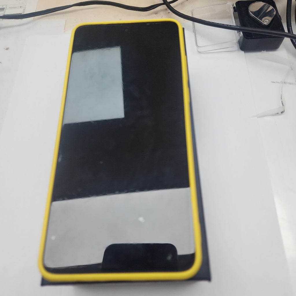 CELULAR MOTOROLA MOTO G84 XT2347-1 (2023) 256 GB 8 GB RAM (SEMINUEVO)