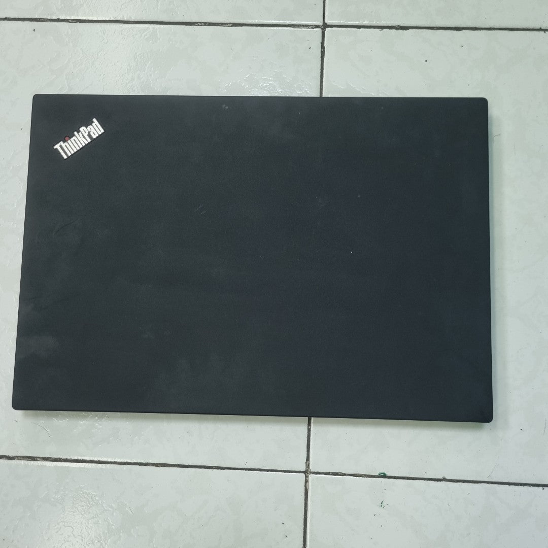 LAPTOP LENOVO THINKPAD T14 GEN 2 (2022) 512 GB SSD 16 GB RAM (SEMINUEVO)