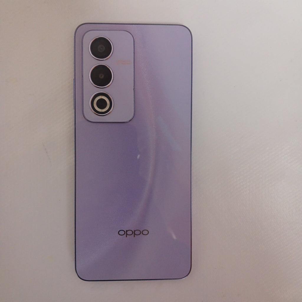 CELULAR OPPO  A80 5G CPH2639 (2024) 256 GB 8 GB RAM (SEMINUEVO)