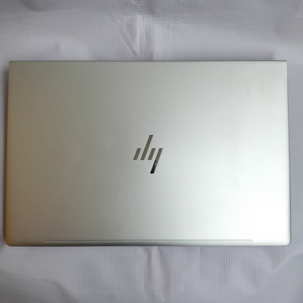 LAPTOP HP ELITEBOOK 640 G10 (2024) 512 GB SSD 16 GB RAM (SEMINUEVO)