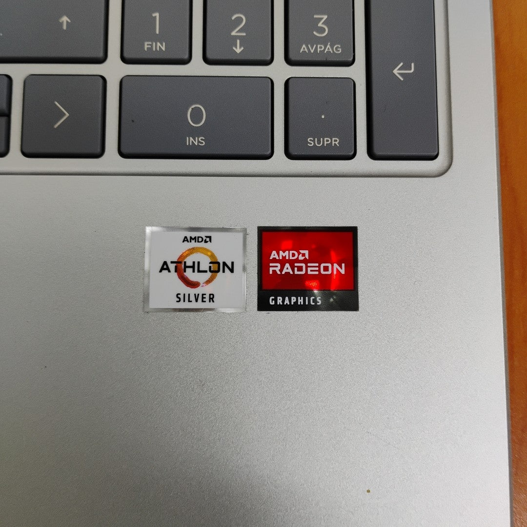 LAPTOP HP 15-FC0069LA (2024) 512 GB SSD 8 GB RAM (SEMINUEVO)