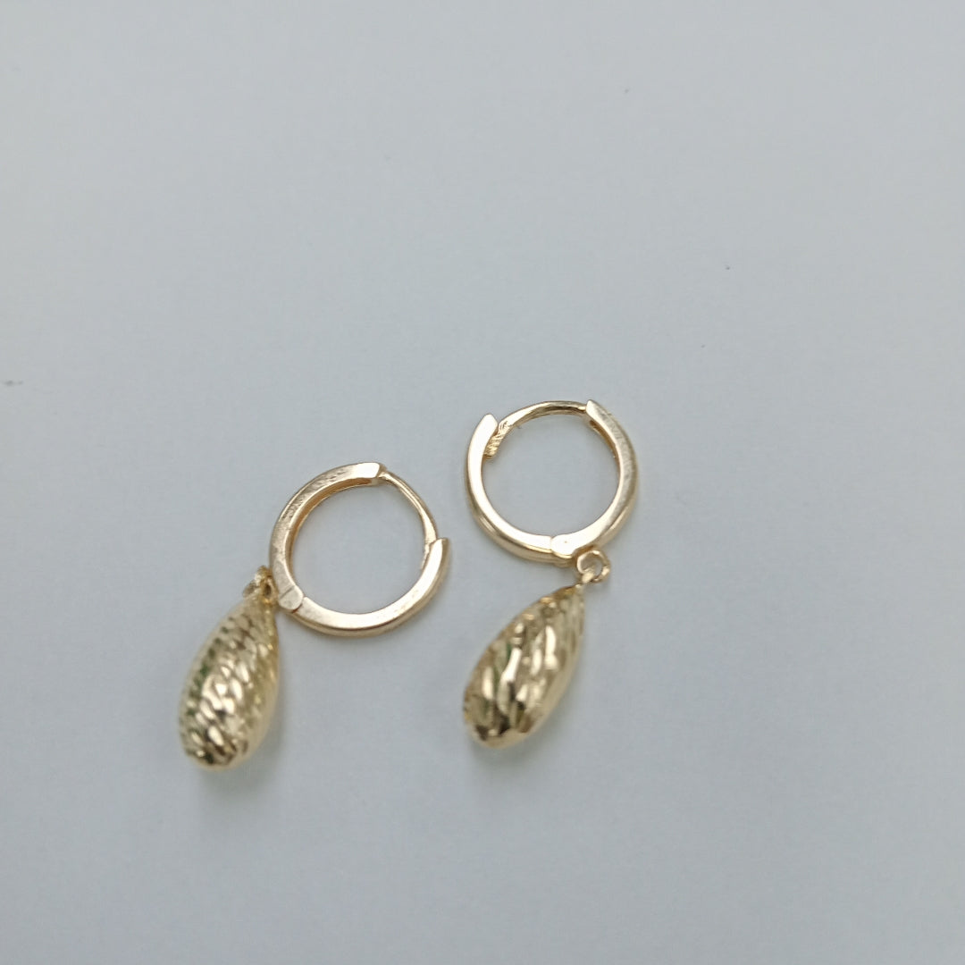 HUGGIES ORO 14K 1.5 (NUEVO)
