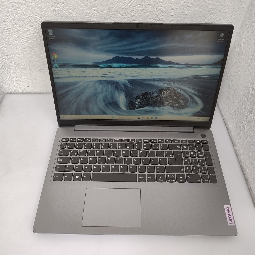 LAPTOP LENOVO IDEAPAD 3 15IAU7 (2022) 512 GB SSD 8 GB RAM