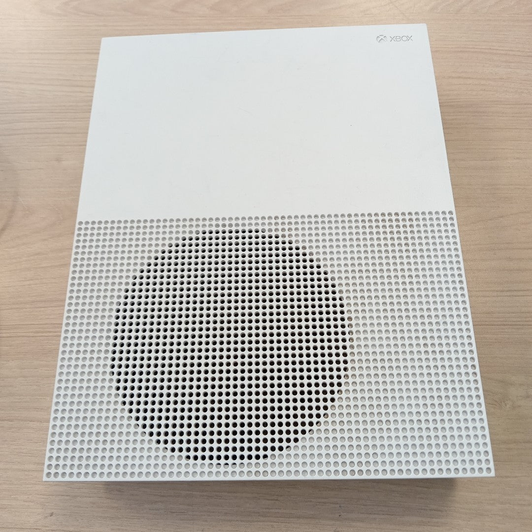 CONSOLA DE VIDEOJUEGO MICROSOFT XBOX ONE S 1 TB (SEMINUEVO)