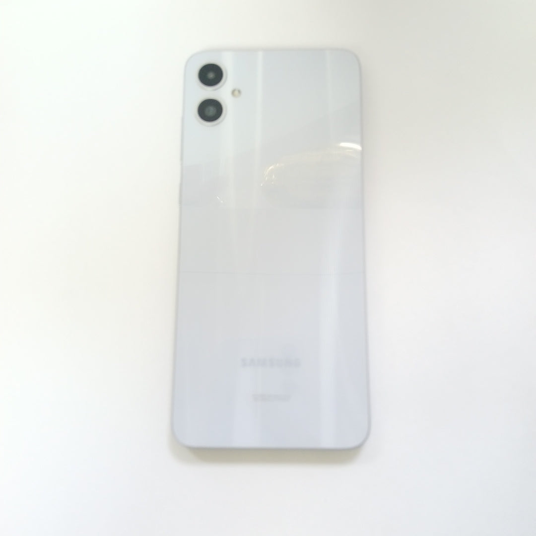 CELULAR SAMSUNG GALAXY A05 SM-A055M (2023) 64 GB 4 GB RAM (SEMINUEVO)