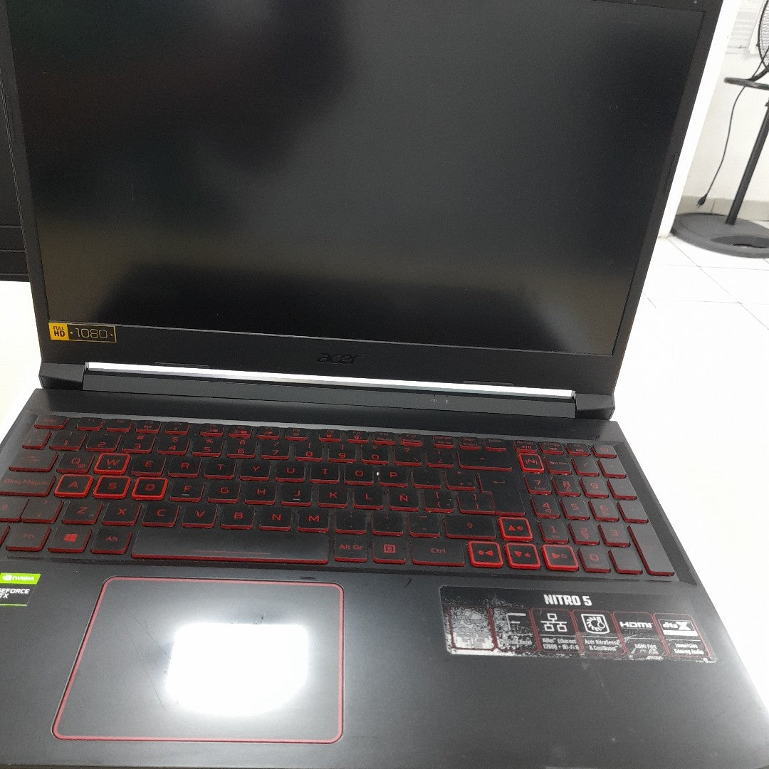 LAPTOP ACER NITRO 5 AN515-55-55VS (2021) 512 GB SSD 8 GB RAM (SEMINUEVO)