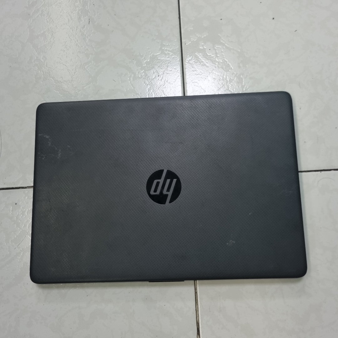 LAPTOP HP 245 G8 (2022) 1 TB 8 GB RAM (SEMINUEVO)