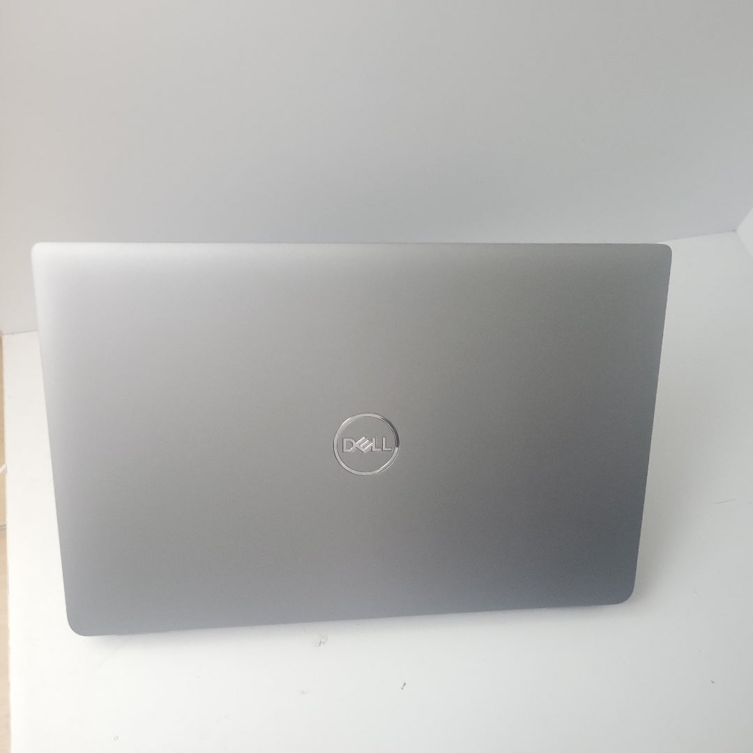 LAPTOP DELL LATITUDE 5450 (2024) 512 GB SSD 16 GB RAM (SEMINUEVO)