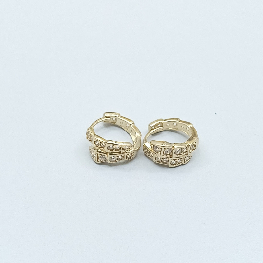HUGGIES ORO 14K 3.2 (NUEVO)