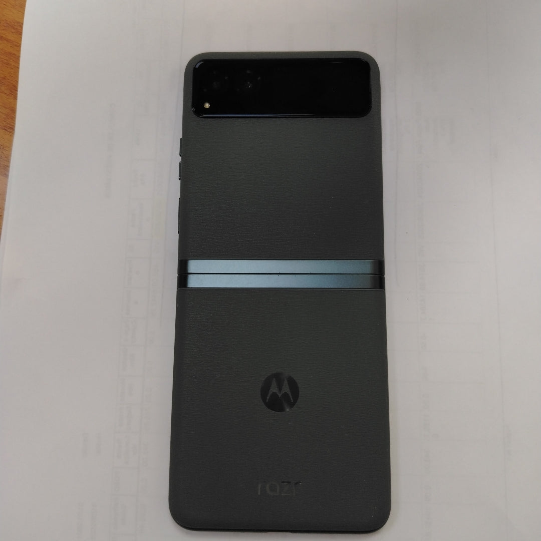 CELULAR MOTOROLA RAZR 40 XT2323-1 (2023) 256 GB 8 GB RAM (SEMINUEVO)