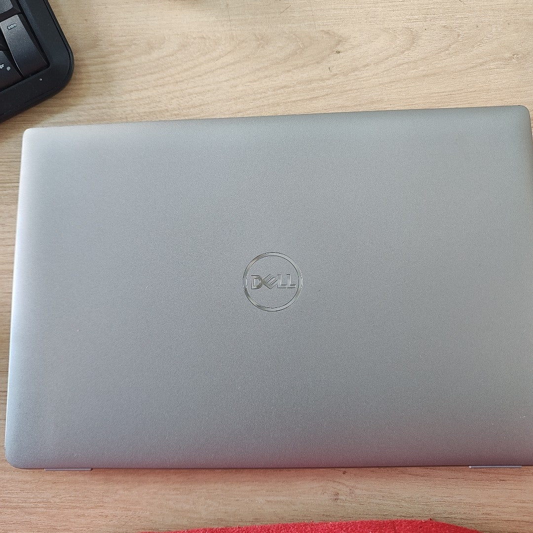 LAPTOP DELL LATITUDE 5440 (2023) 256 GB SSD 16 GB RAM (SEMINUEVO)