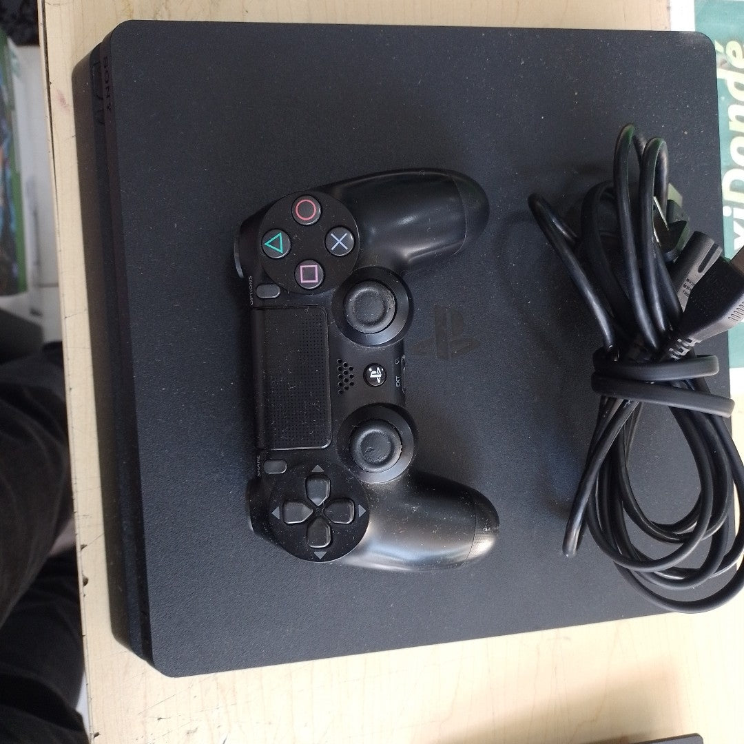 CONSOLA DE VIDEOJUEGO SONY PS4 SLIM 1 TB (SEMINUEVO)