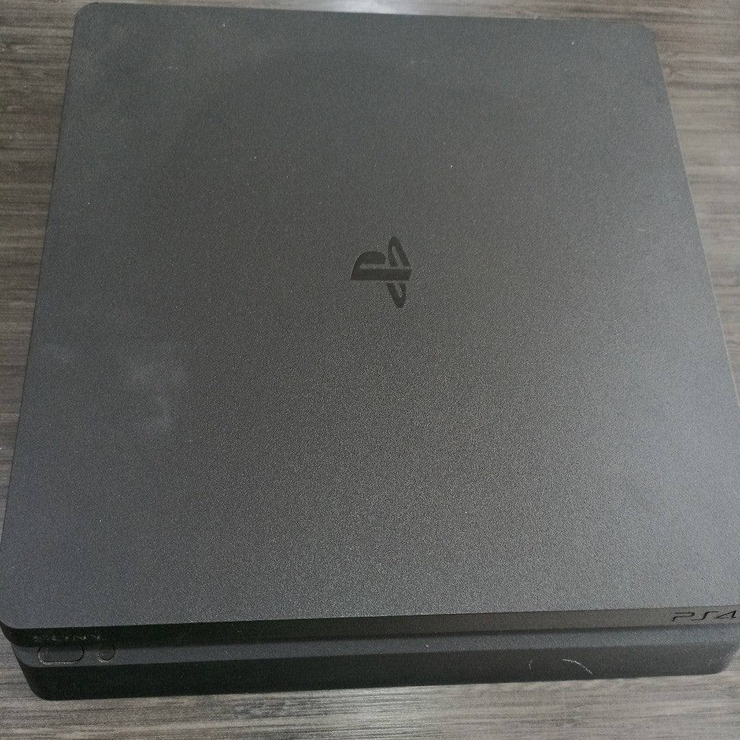 CONSOLA DE VIDEOJUEGO SONY PS4 SLIM 1 TB (SEMINUEVO)