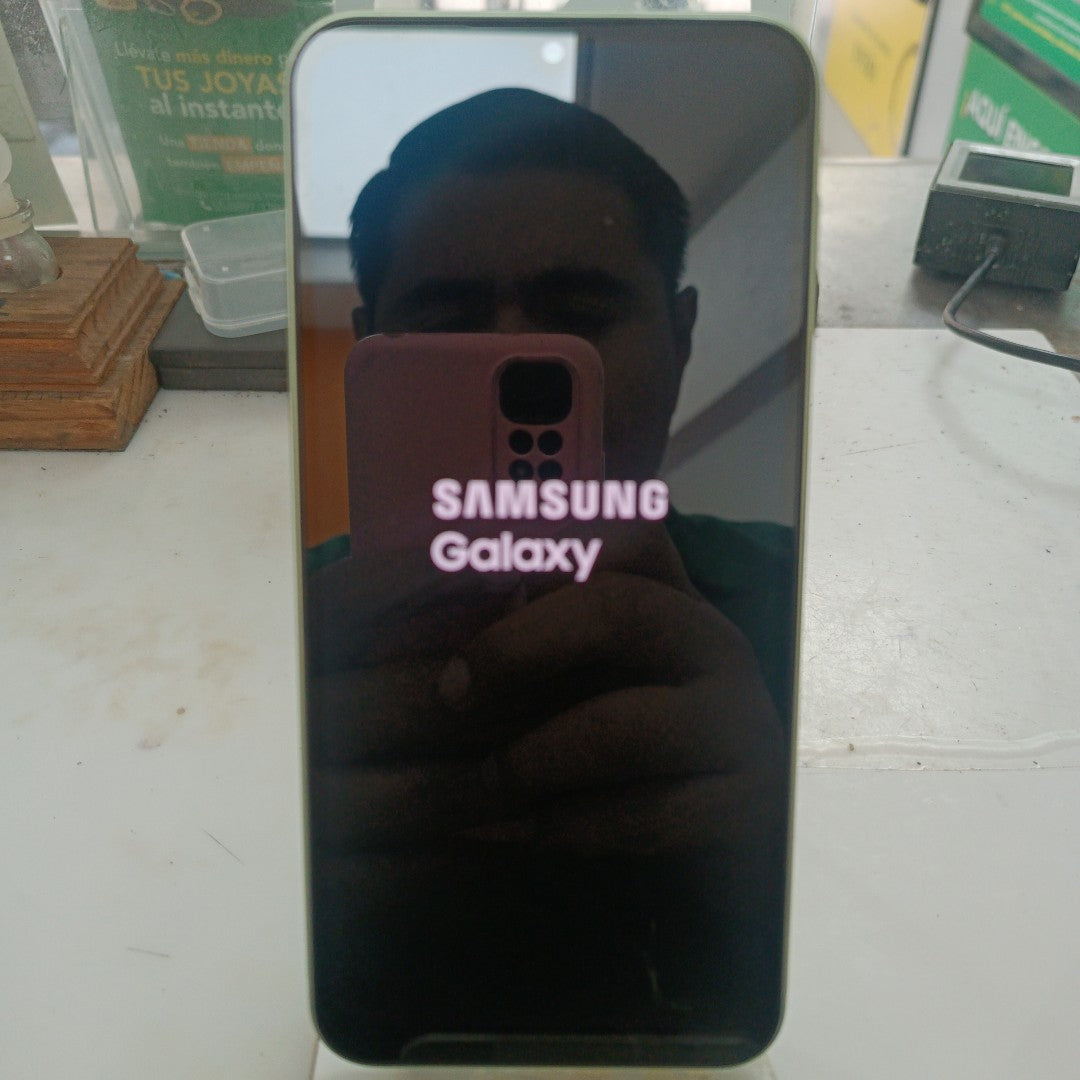 CELULAR SAMSUNG GALAXY A24 SM-A245M/N (2023) 128 GB 4 GB RAM (SEMINUEVO)