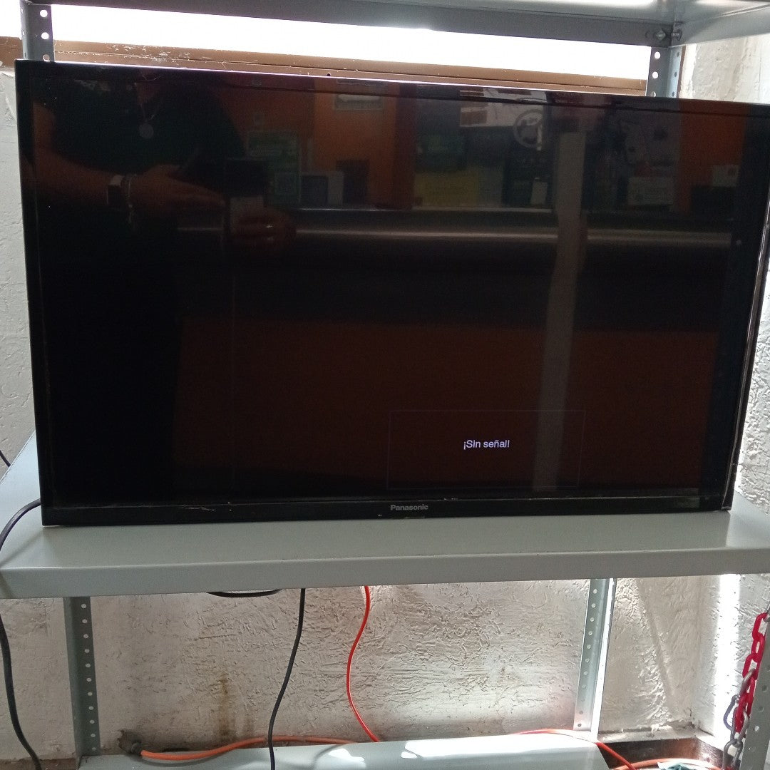 PANTALLA PANASONIC  TC-32FS500X (2021) 32" LED (SEMINUEVO)