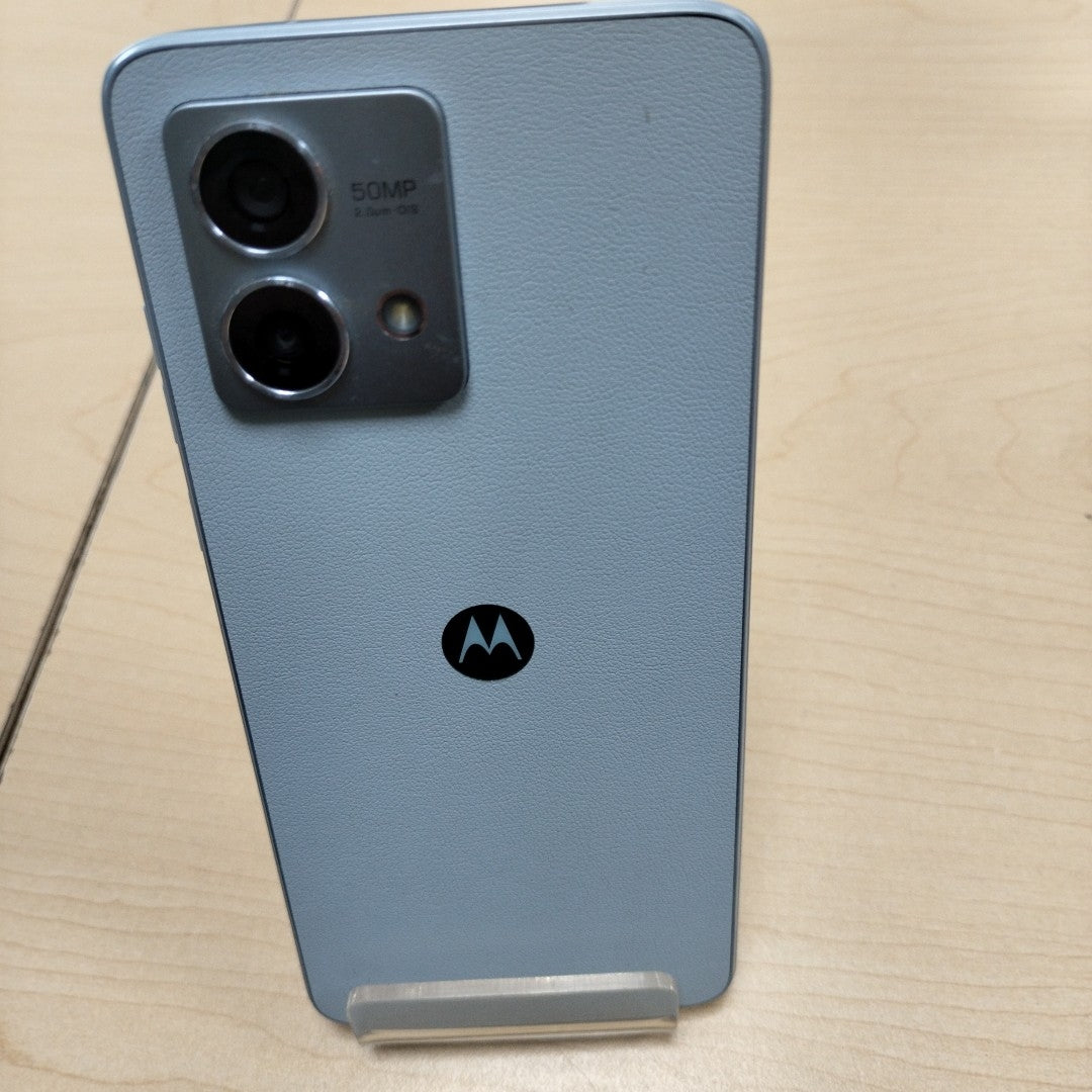 CELULAR MOTOROLA MOTO G84 XT2347-1 (2023) 256 GB 8 GB RAM (SEMINUEVO)