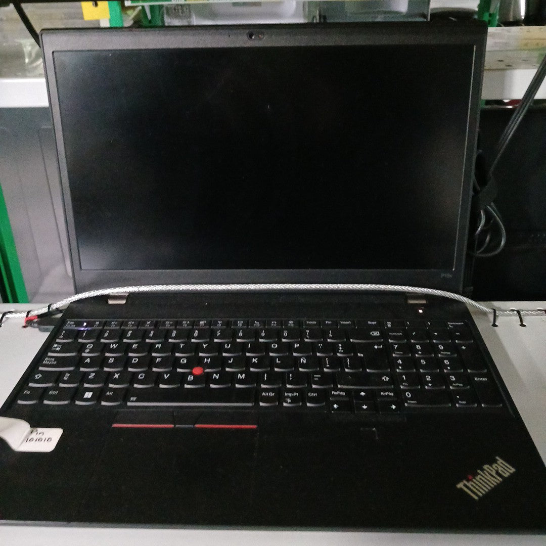 LAPTOP LENOVO THINKPAD P15V GEN 3 (2023) 2 TB SSD 32 GB RAM (SEMINUEVO)