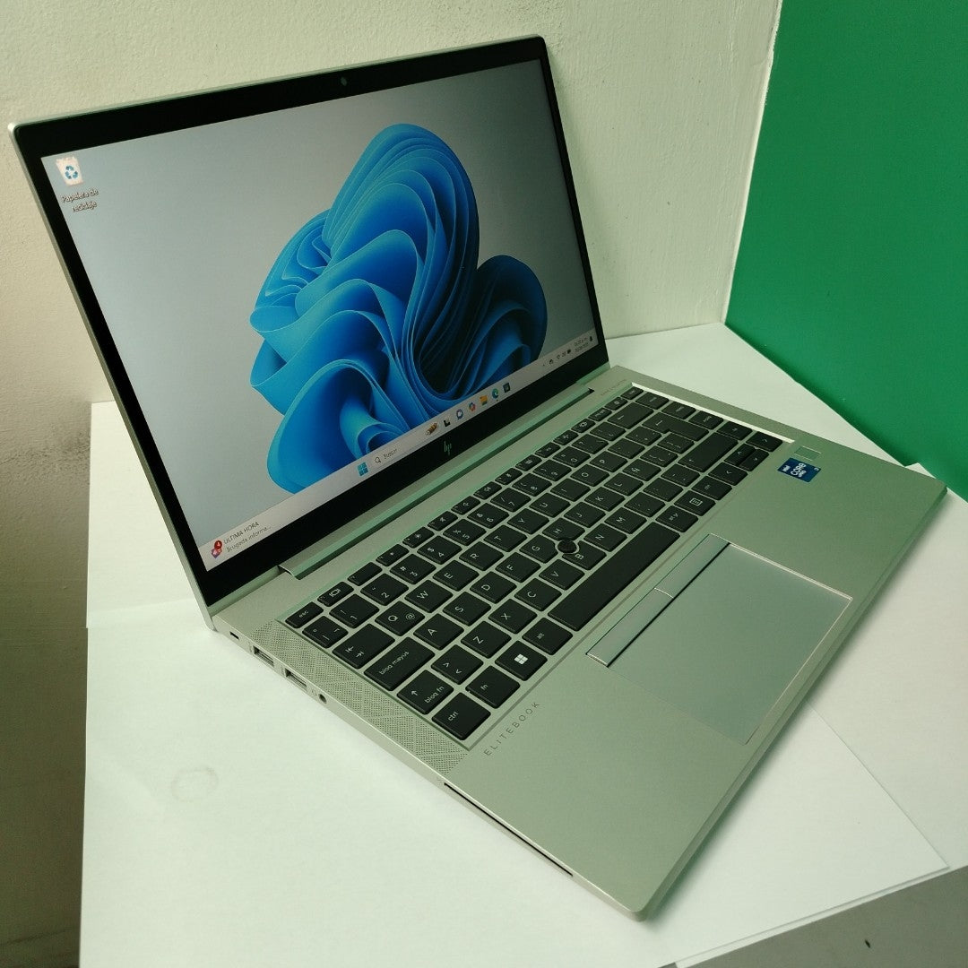 LAPTOP HP ELITEBOOK 840 G8 (2023) 256 GB SSD 16 GB RAM