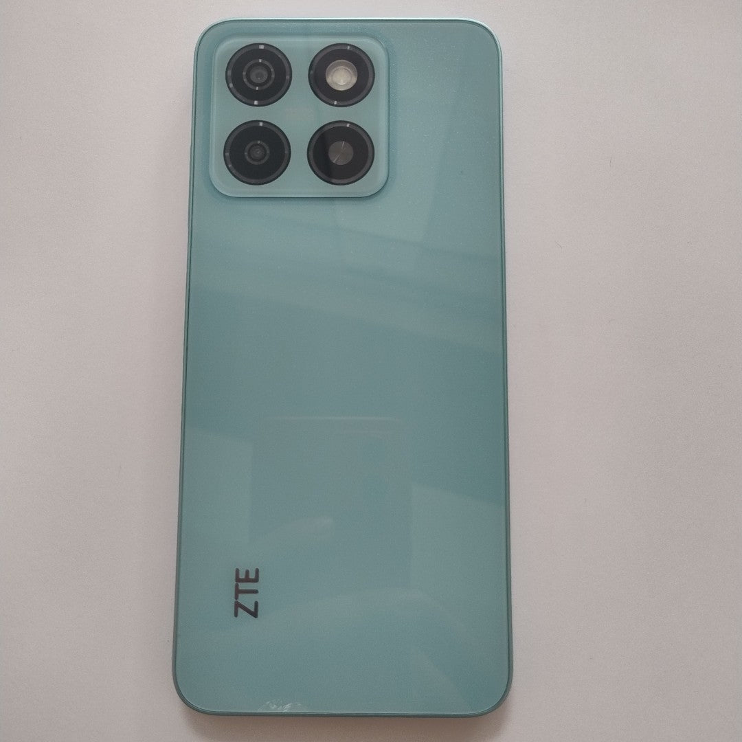 CELULAR ZTE BLADE A55 Z2450 (2024) 128 GB 4 GB RAM (SEMINUEVO)