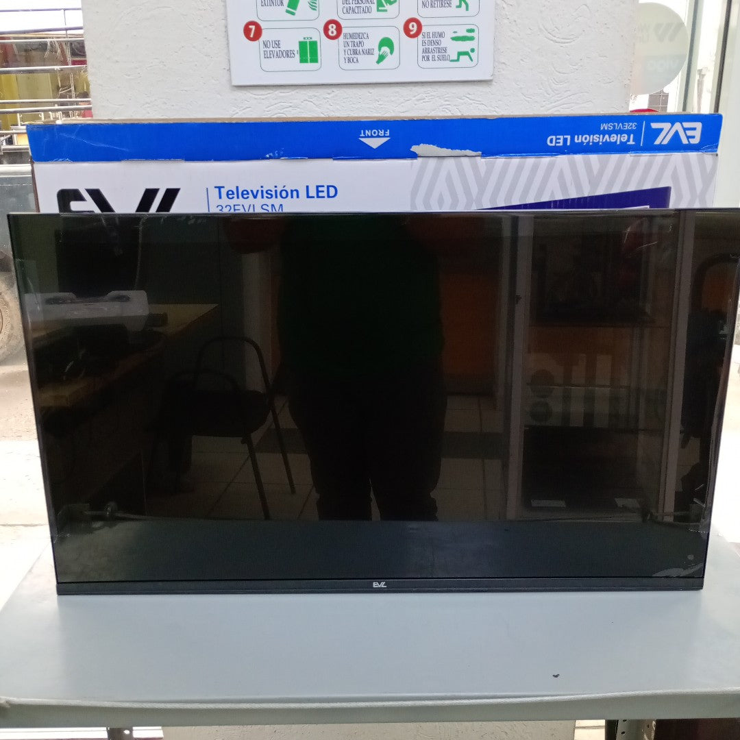 PANTALLA EVL 32EVLSM 32" LED HD (SEMINUEVO)