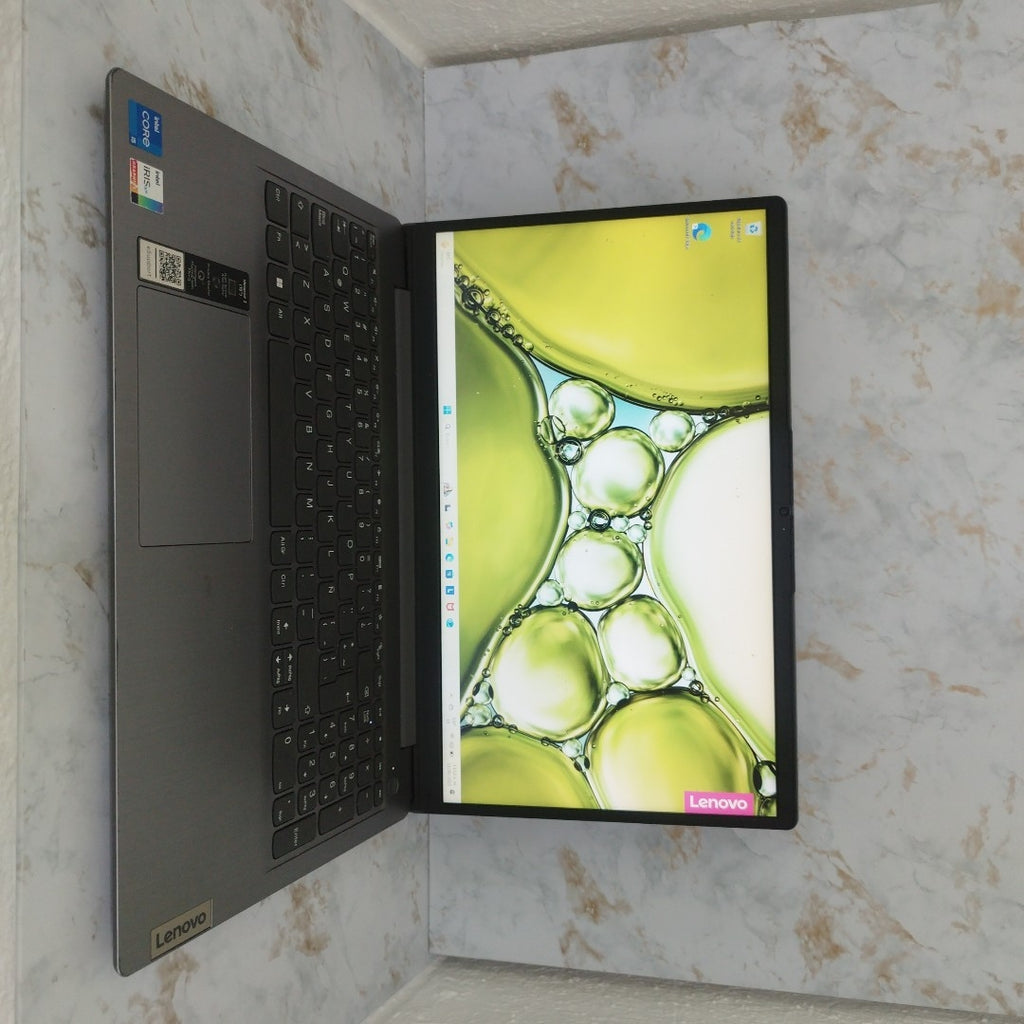 LAPTOP LENOVO IDEAPAD 3 15ITL6 (2022) 512 GB SSD 8 GB RAM (SEMINUEVO)