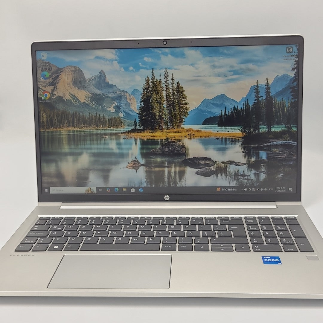 LAPTOP HP PROBOOK 450 G10 (2024)  512 GB SSD 16 GB RAM (SEMINUEVO)