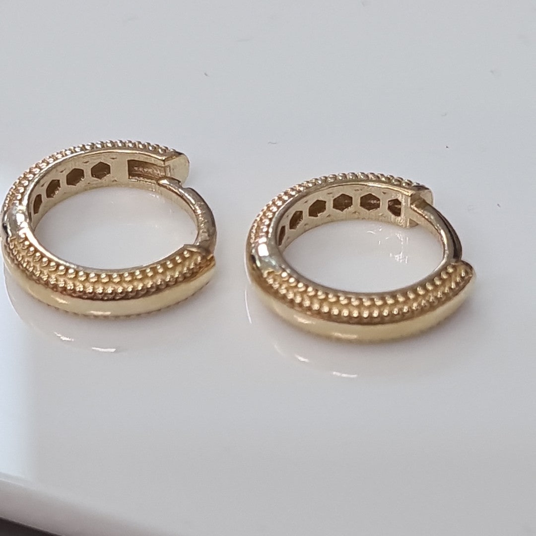 HUGGIES ORO 14K 2.5 (NUEVO)
