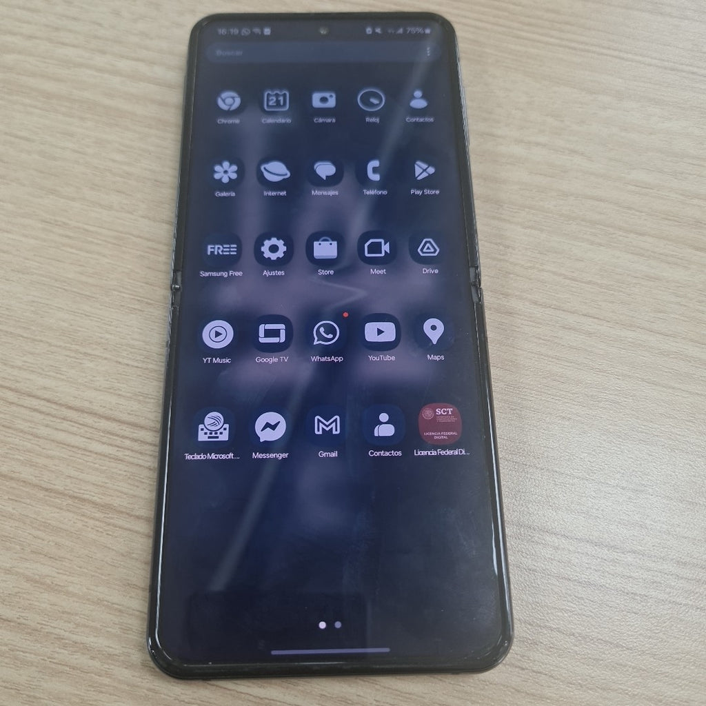 CELULAR SAMSUNG GALAXY Z FLIP4 SM-F721U1 256 GB 8 GB RAM (SEMINUEVO)
