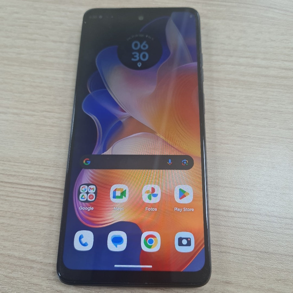 CELULAR MOTOROLA MOTO G24 XT2423-1 (2024) 256 GB 4 GB RAM (SEMINUEVO)