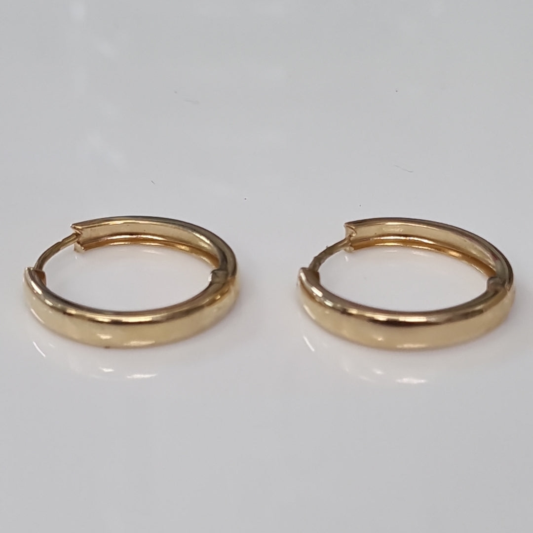 HUGGIES ORO 14K 1.8 (NUEVO)