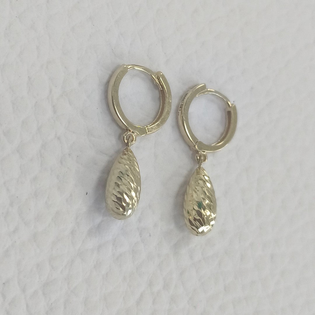 HUGGIES ORO 14K 1.5 (NUEVO)