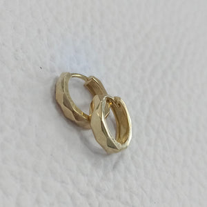 HUGGIES ORO 14K 1.5 (NUEVO)