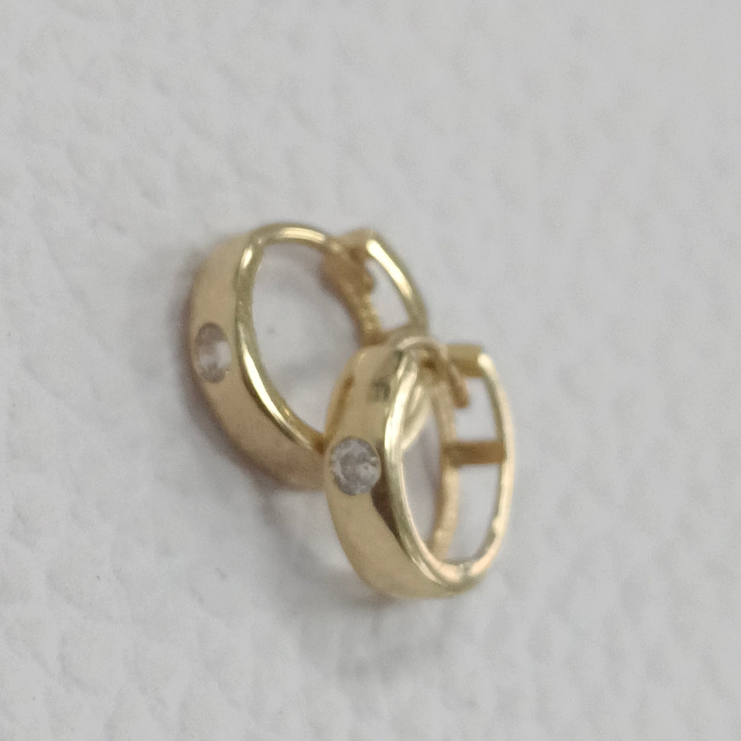HUGGIES ORO 14K 1.4 (NUEVO)