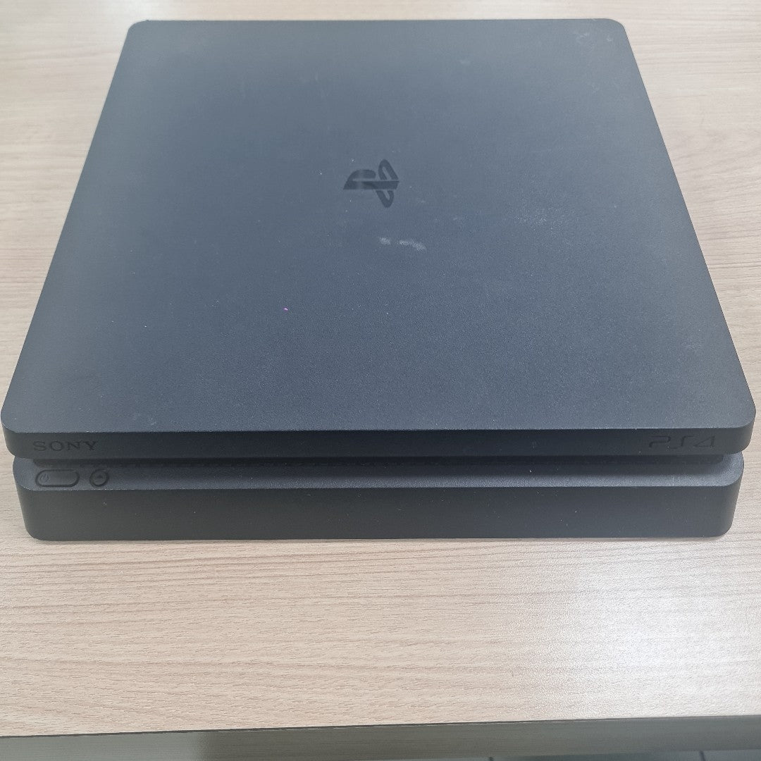 CONSOLA DE VIDEOJUEGO SONY PS4 SLIM 1 TB (SEMINUEVO)