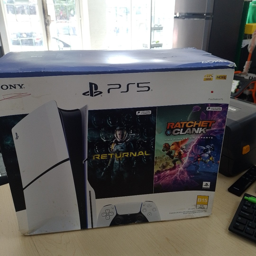 CONSOLA DE VIDEOJUEGO SONY PS5 825 SSD (SEMINUEVO)