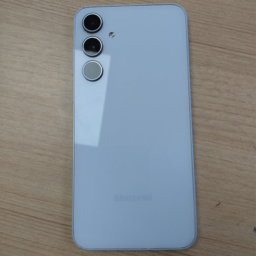 CELULAR SAMSUNG GALAXY A35 5G SM-A356E (2024) 128 GB 6 GB RAM (SEMINUEVO)