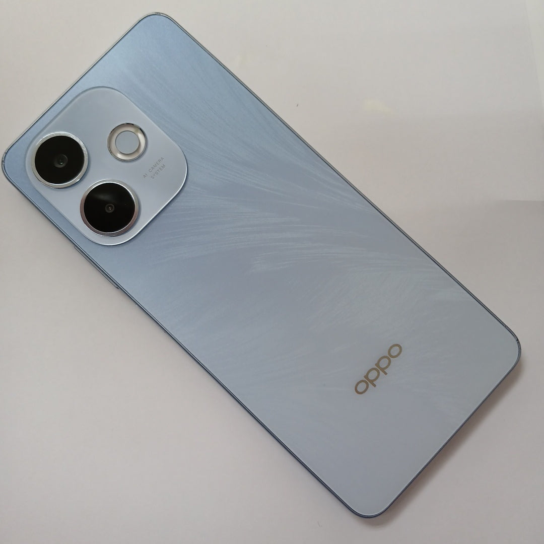 CELULAR OPPO  A5 PRO CPH2711 (2025) 256 GB 8 GB RAM (SEMINUEVO)