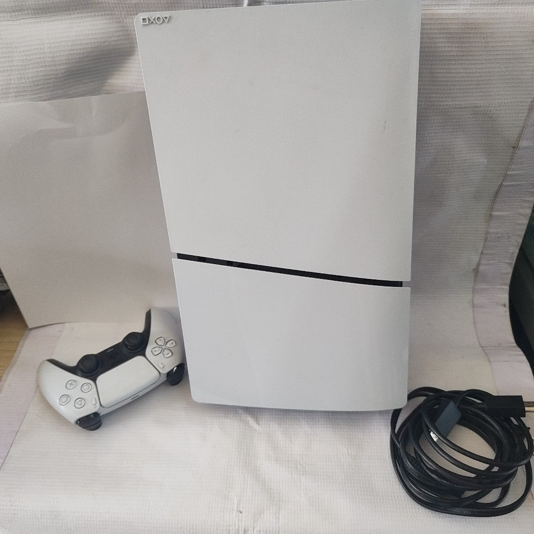 CONSOLA DE VIDEOJUEGO SONY PS5 DIGITAL 825 SSD (SEMINUEVO)