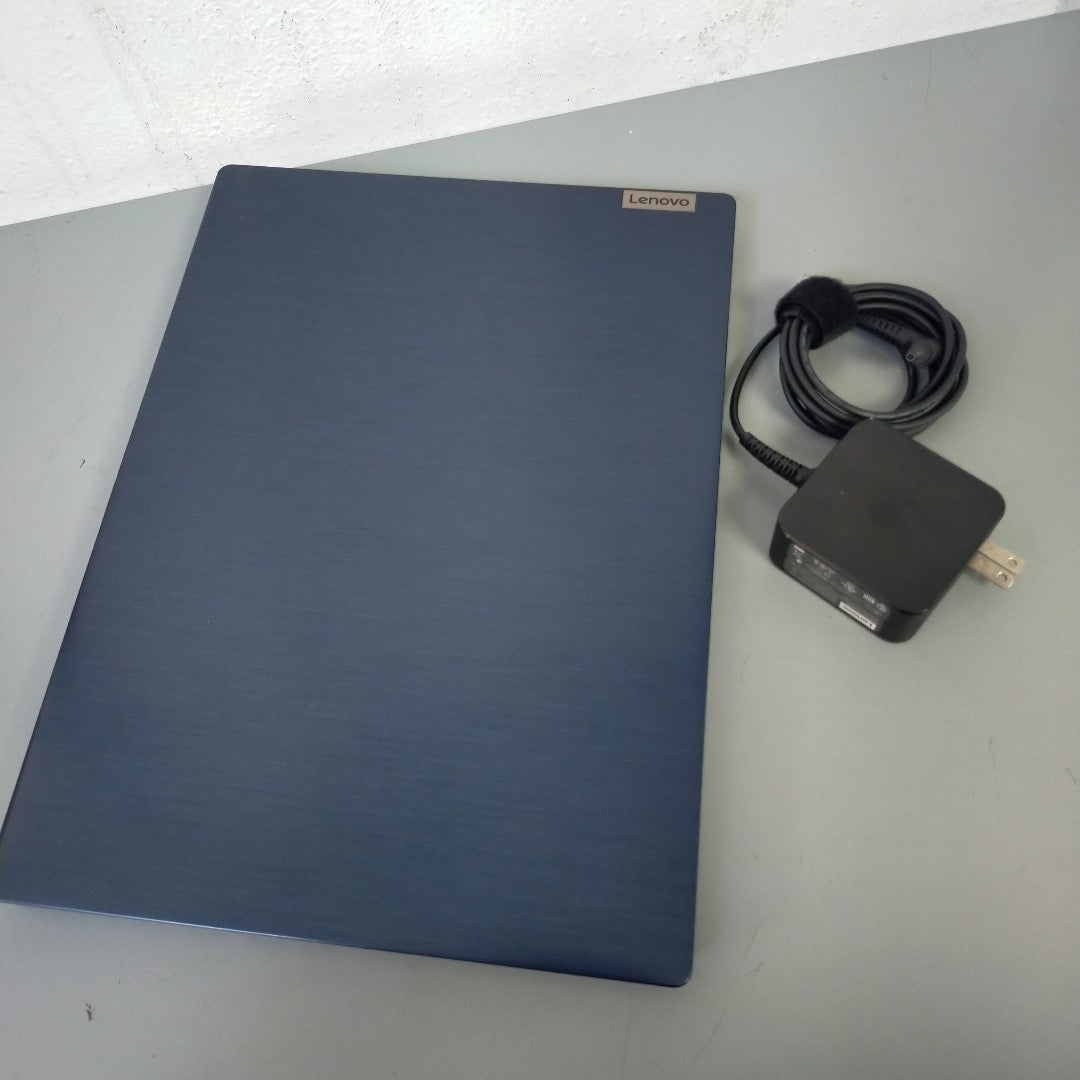 LAPTOP LENOVO IDEAPAD 3 14IGL05 (2022) 1 TB 8 GB RAM (SEMINUEVO)