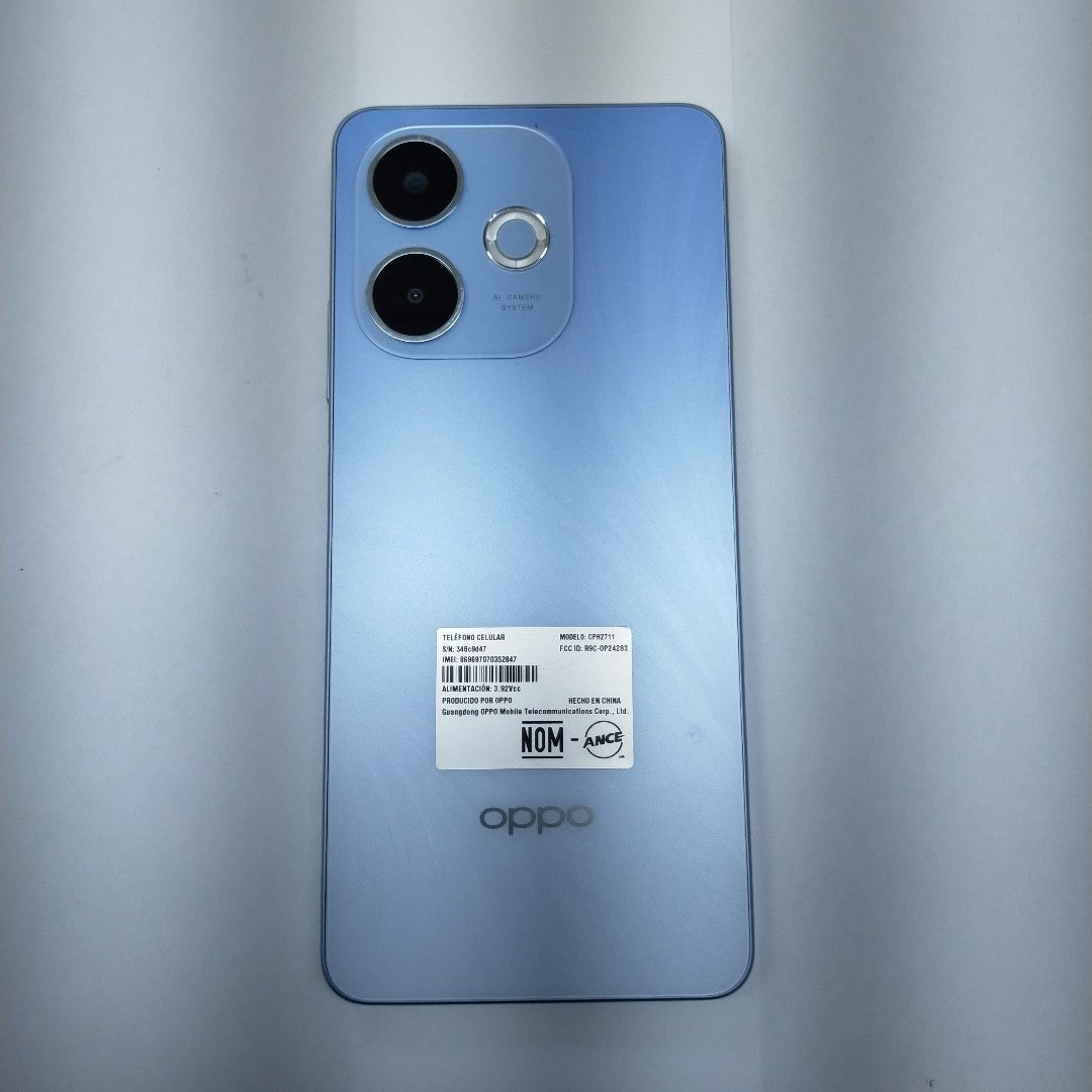 CELULAR OPPO  A5 PRO CPH2711 (2025) 256 GB 8 GB RAM (SEMINUEVO)