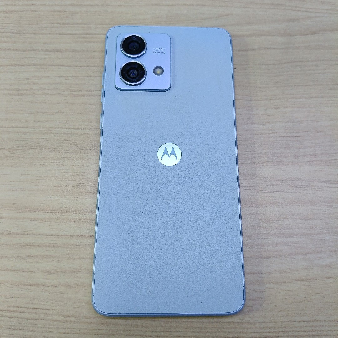 CELULAR MOTOROLA MOTO G84 XT2347-1 (2023) 256 GB 8 GB RAM (SEMINUEVO)