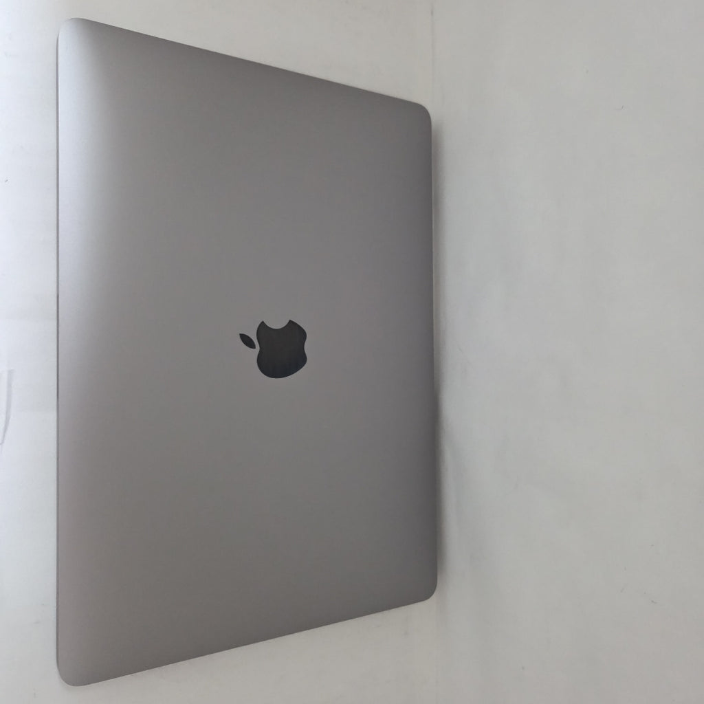 LAPTOP APPLE MACBOOK PRO 13" 2022 3.49 A2338 256 GB SSD 8 GB RAM (SEMINUEVO)