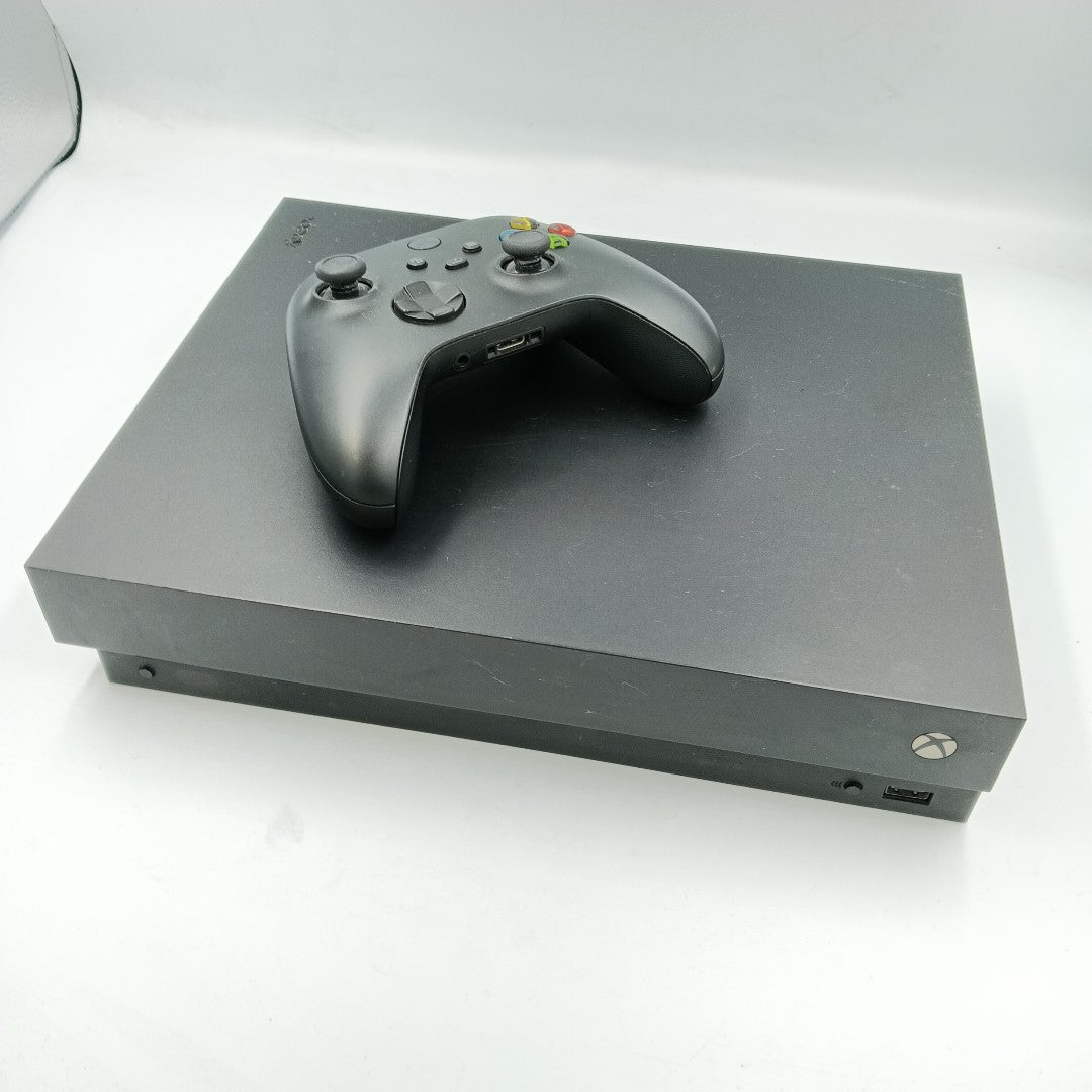 CONSOLA DE VIDEOJUEGO MICROSOFT XBOX ONE X 1 TB (SEMINUEVO)