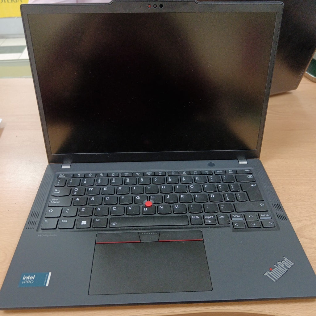 LAPTOP LENOVO THINKPAD X13 GEN 5 (2024) 256 GB SSD 32 GB RAM (SEMINUEVO)