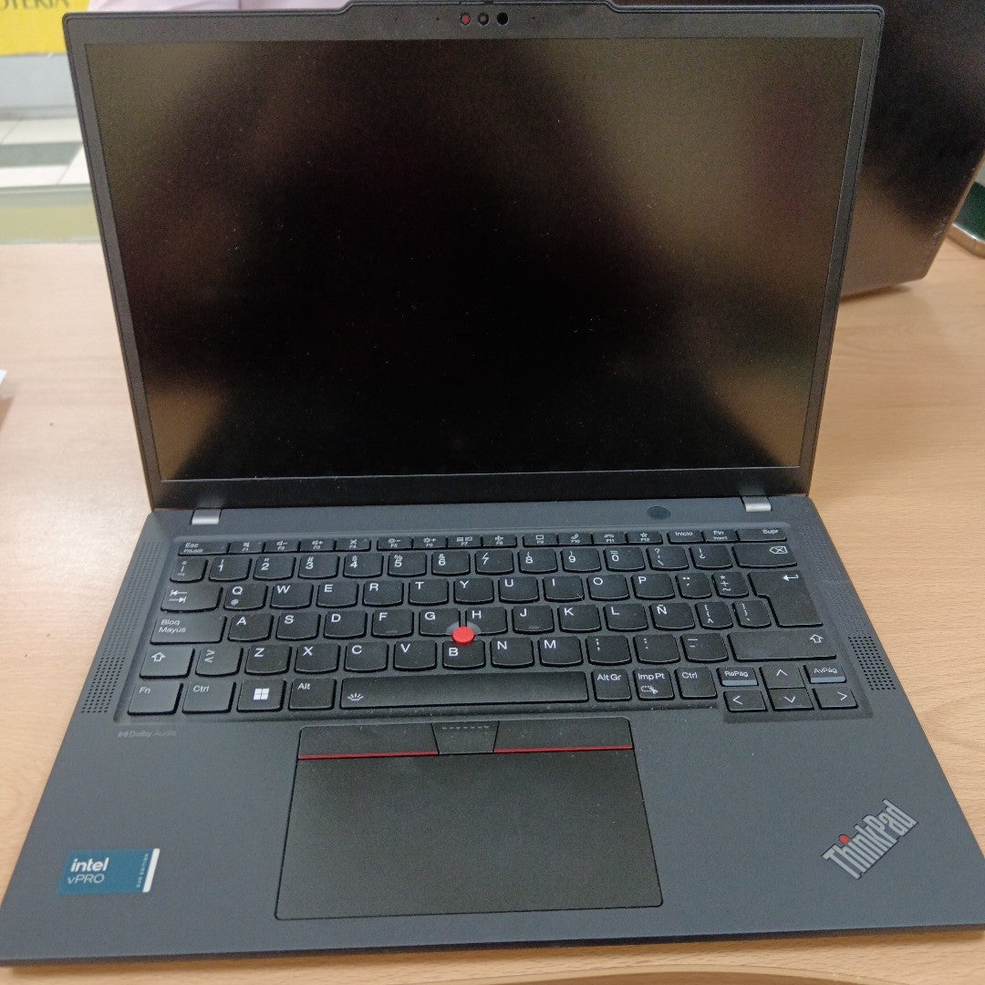 LAPTOP LENOVO THINKPAD X13 GEN 5 (2024) 256 GB SSD 32 GB RAM (SEMINUEVO)