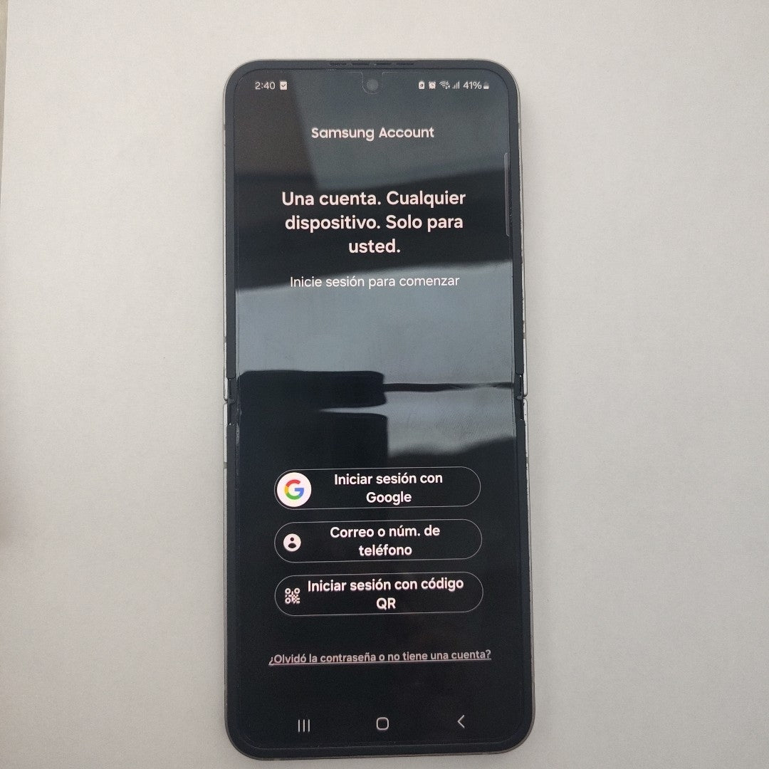 CELULAR SAMSUNG GALAXY Z FLIP6 SM-F741B (2024) 512 GB 12 GB RAM (SEMINUEVO)