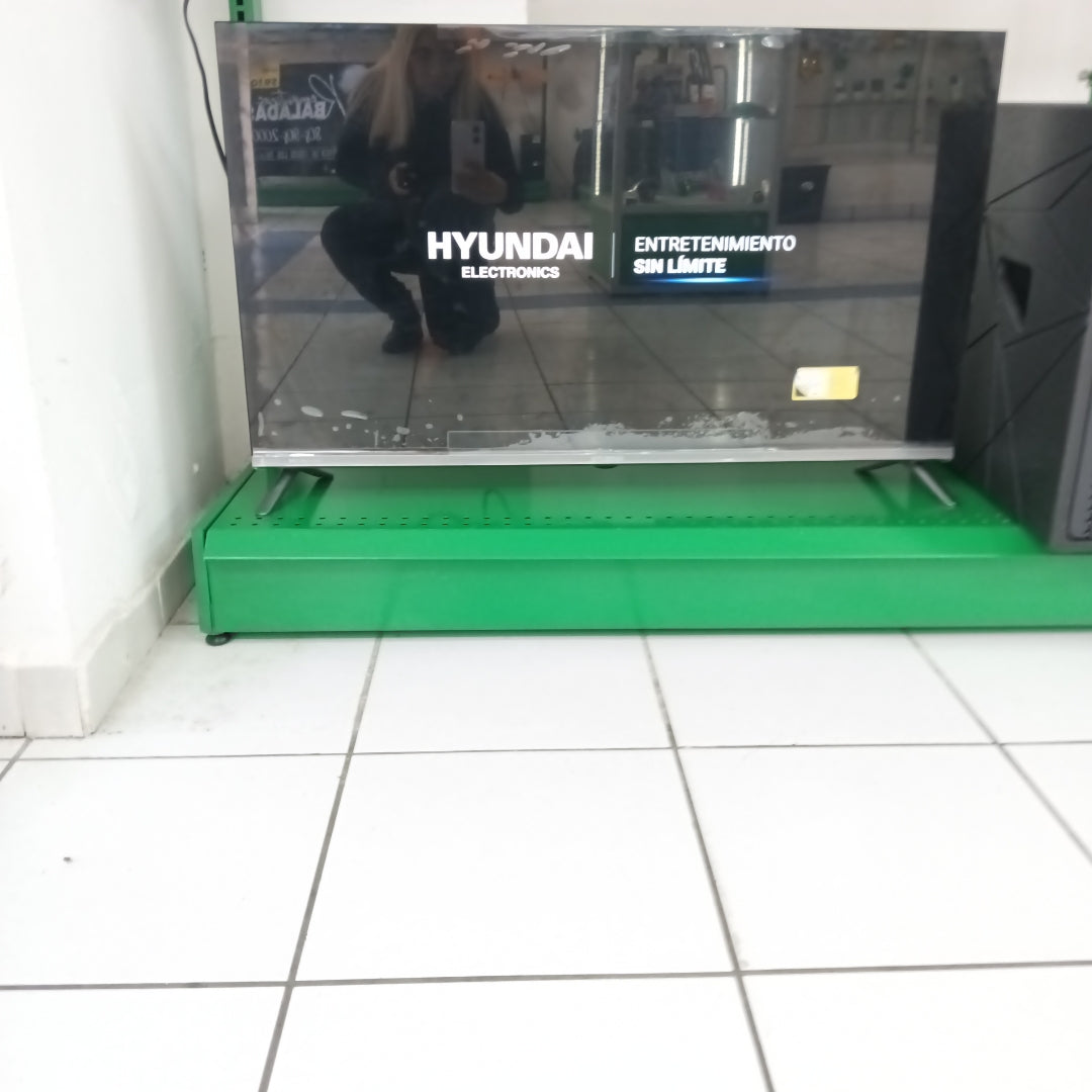PANTALLA HYUNDAI HYLED4023GIM (2024) 40" LED FULL HD (SEMINUEVO)