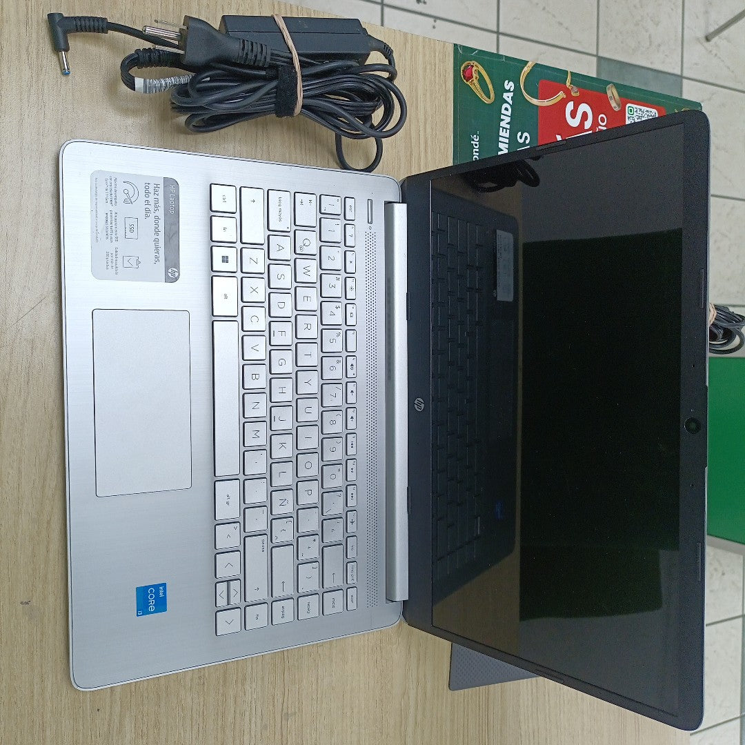LAPTOP HP 14-DQ2531LA (2023) 512 GB SSD 16 GB RAM (SEMINUEVO)