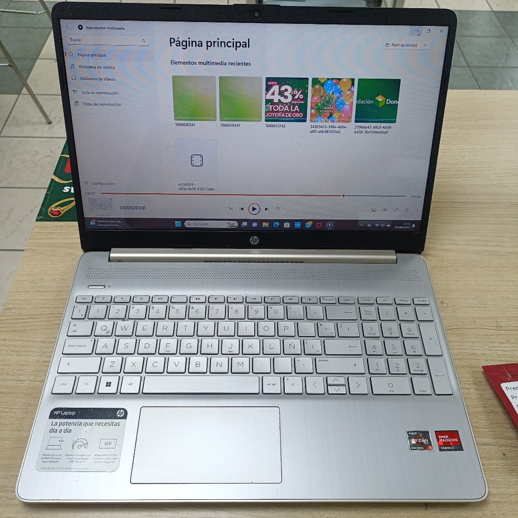 LAPTOP HP 15-EF2518LA (2023) 256 GB SSD 12 GB RAM (SEMINUEVO)